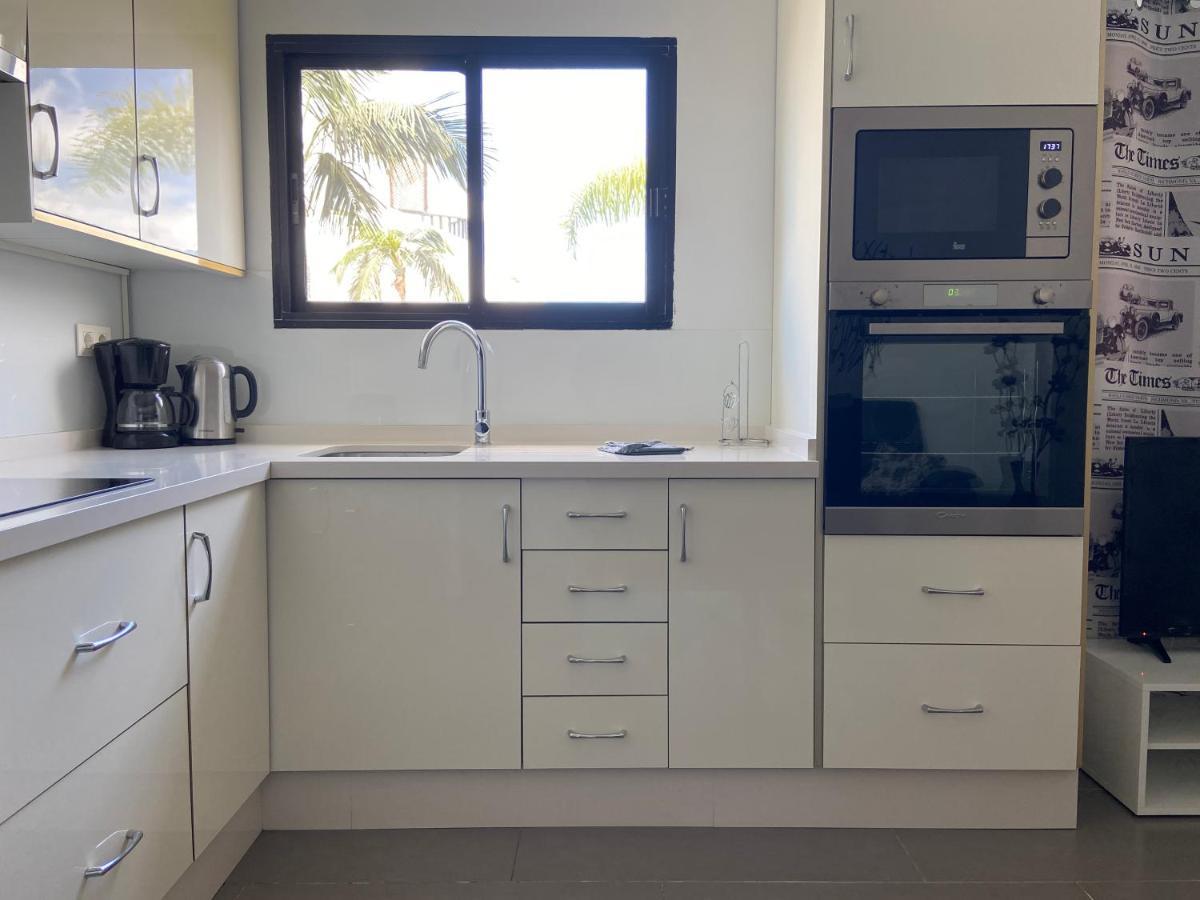 1 Bed Los Cristianos Near The Bus Station Arona  Zewnętrze zdjęcie